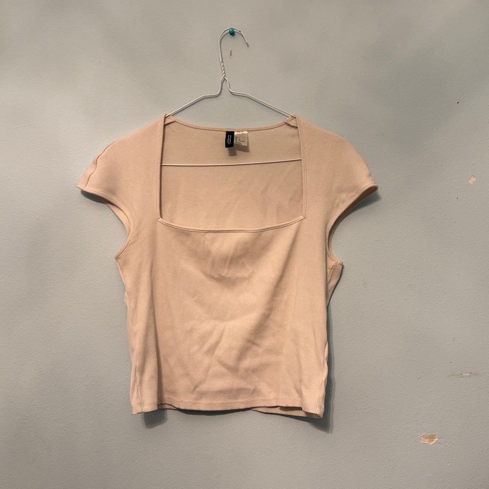 H&M Cream Ribbed Top